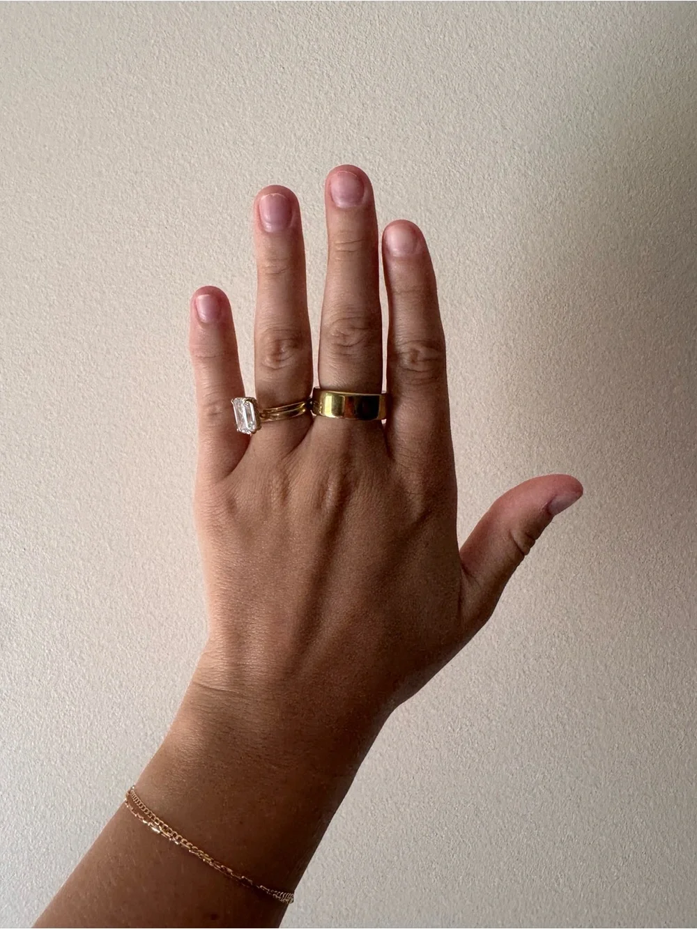 Gold Oura Ring 4 (size 8)